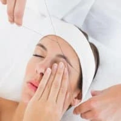 Depilación con Hilo de Cejas en Madrid Bienestar Chic